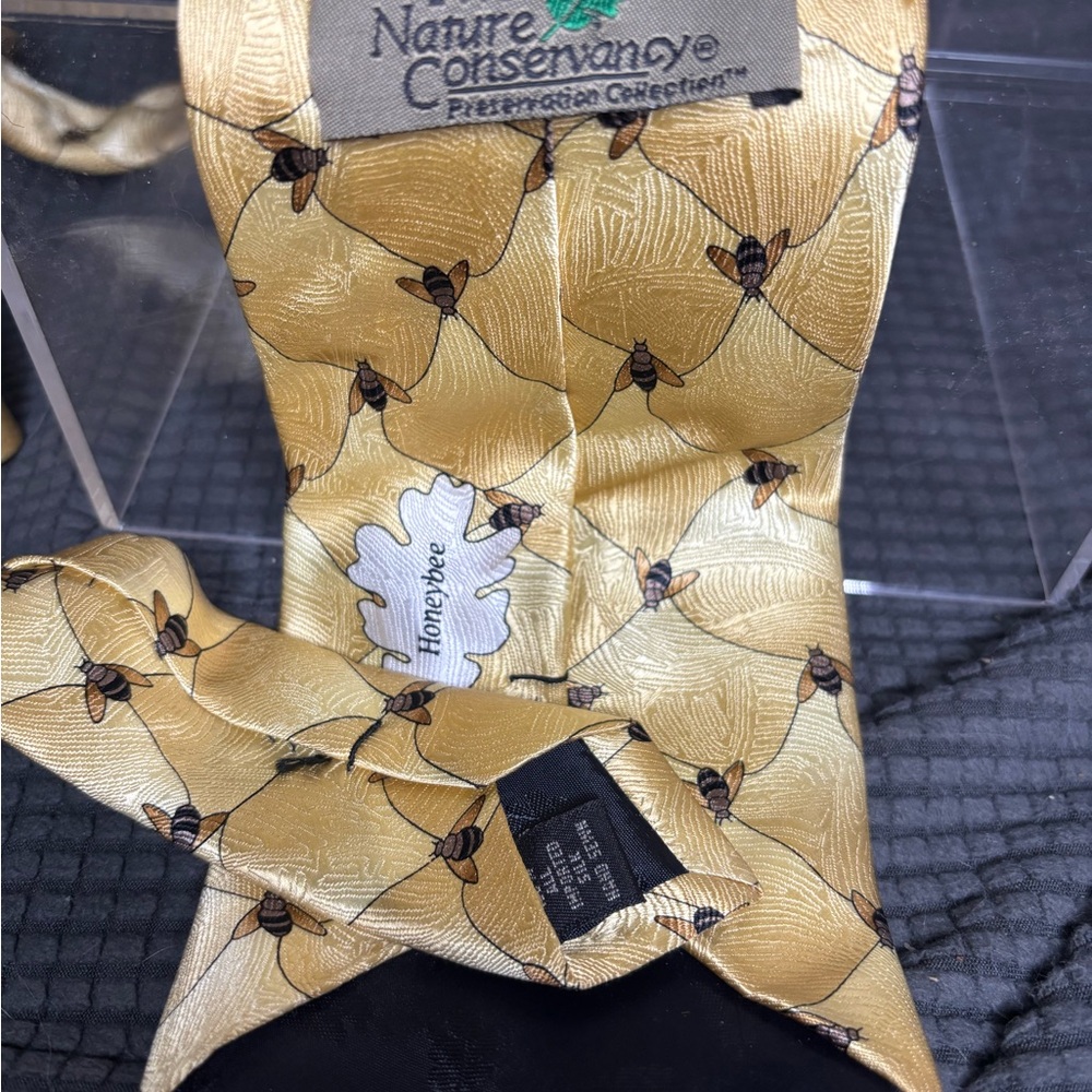 Gold Honey Bee Pattern Silk Tie